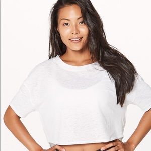 lululemon lightest cropped tee